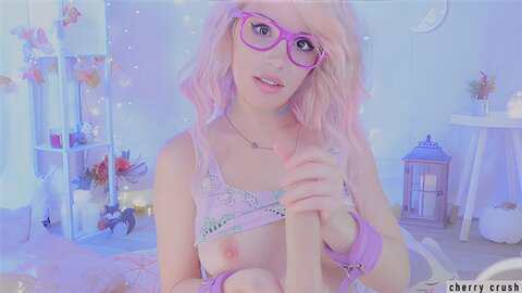 Glasses nerd sucking and rubbing - Cherry Crush